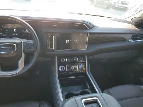 Used 2024 GMC Yukon XL Denali w/ Advanced Technology Package RWD image 13