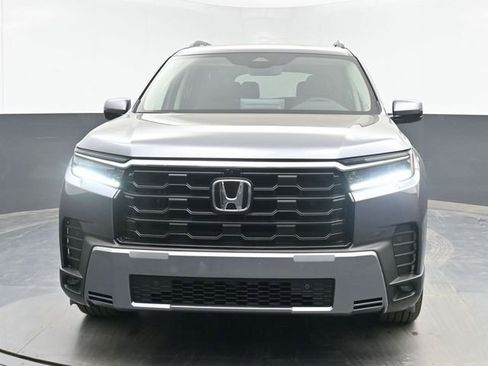 New 2026 Honda Pilot Touring image 3