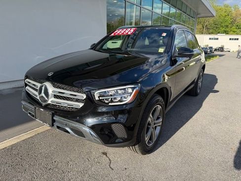Used 2022 Mercedes-Benz GLC 300 4MATIC image 3