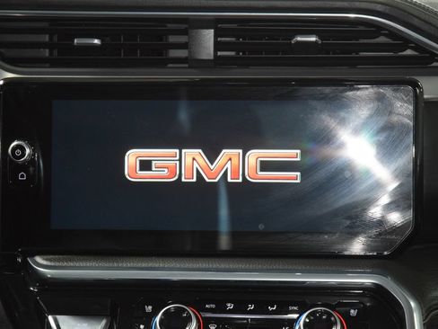 Used 2024 GMC Sierra 1500 Denali w/ Denali Reserve Package AWD/4WD image 33
