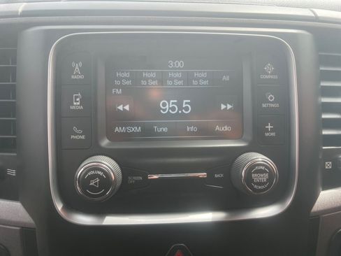 Used 2020 RAM 1500 Express w/ Express Value Package RWD image 11