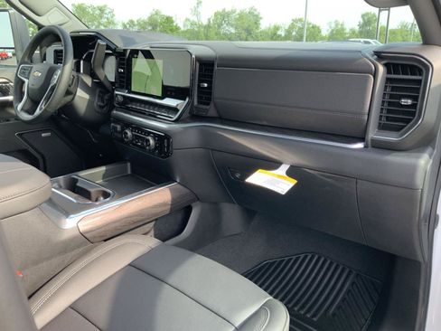 New 2026 Chevrolet Silverado 3500 LTZ w/ LTZ Premium Package AWD/4WD image 68