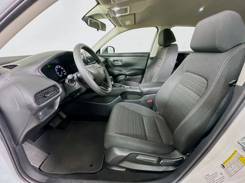 Used 2025 Honda HR-V LX image 13