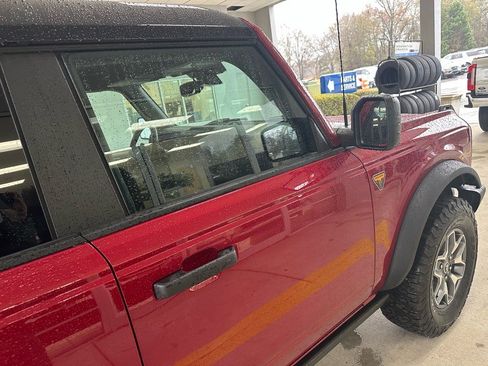 Certified 2025 Ford Bronco Badlands image 10