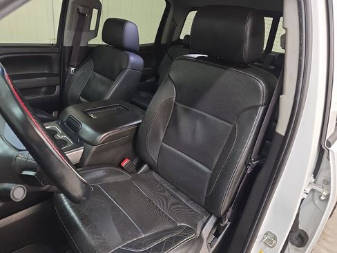 Used 2017 Chevrolet Silverado 1500 LTZ Z71 w/ Redline Edition image 35