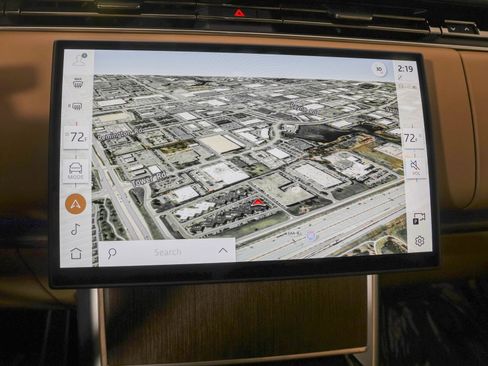 Used 2024 Land Rover Range Rover Long Wheelbase SE image 9