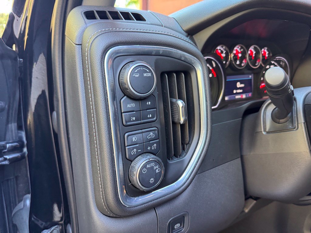 Used 2020 Chevrolet Silverado 1500 RST AWD/4WD image 14