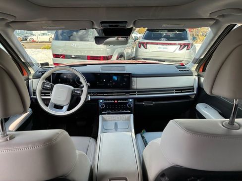 Used 2024 Hyundai Santa Fe Calligraphy image 18