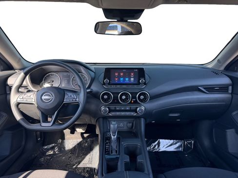 Used 2025 Nissan Sentra S FWD image 10