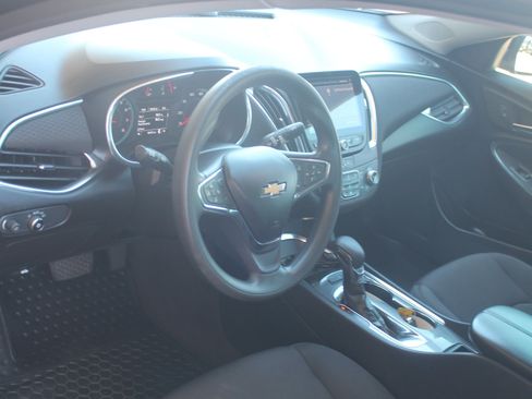 Used 2021 Chevrolet Malibu LT image 23
