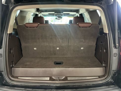 Used 2018 Chevrolet Tahoe Premier AWD/4WD image 7