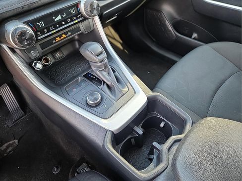 Used 2025 Toyota RAV4 XLE image 25