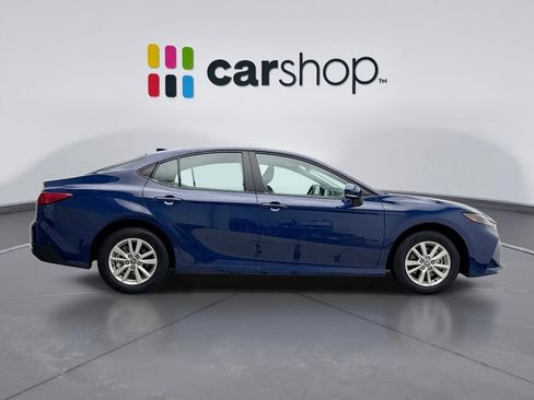 Used 2025 Toyota Camry LE image 6