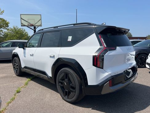 New 2026 Kia EV9 GT-Line image 2