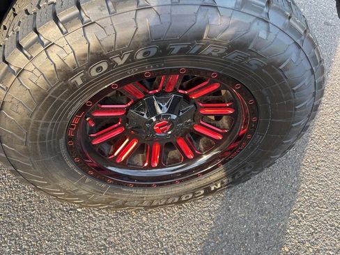 Used 2016 Jeep Wrangler Unlimited Rubicon w/ Connectivity Group image 9