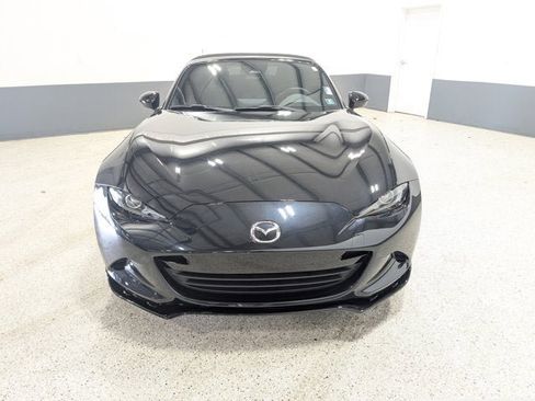 Used 2024 MAZDA MX-5 Miata Club RWD image 8