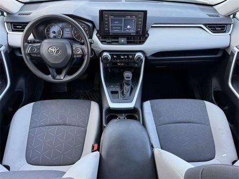 Used 2020 Toyota RAV4 XLE image 9