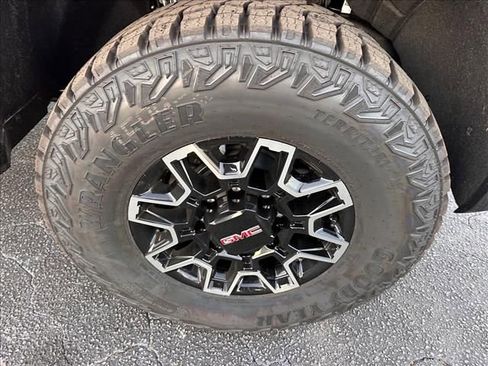 New 2026 GMC Sierra 2500 AT4X image 13
