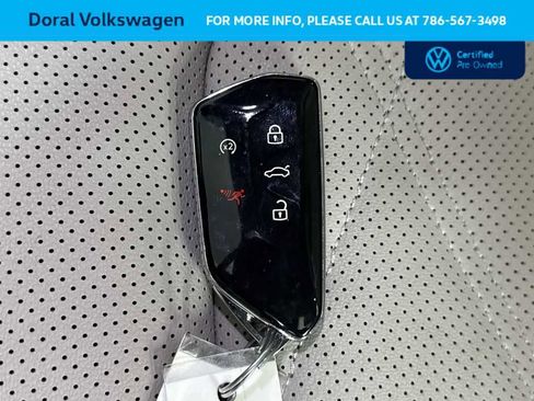 Used 2025 Volkswagen Atlas SE w/ Panoramic Sunroof Package image 28
