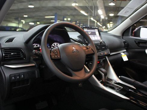 New 2026 Mitsubishi Eclipse Cross ES image 5