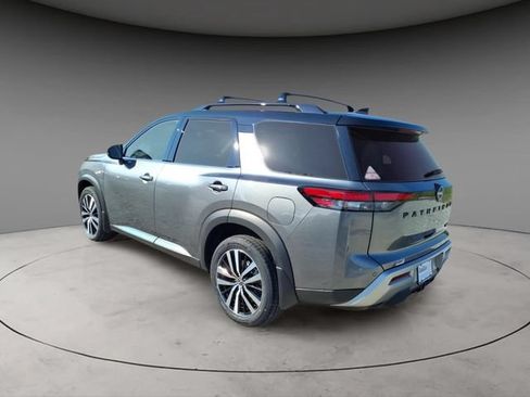 Certified 2024 Nissan Pathfinder Platinum AWD/4WD image 14