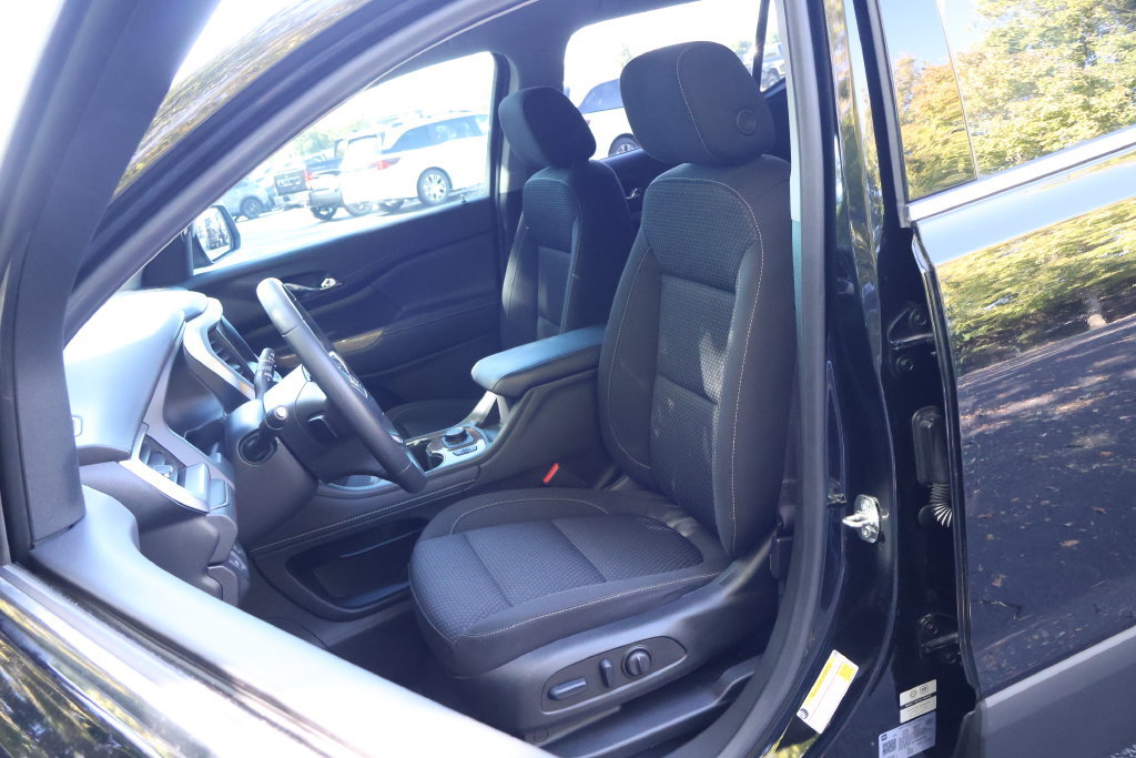 Certified 2023 GMC Acadia SLE w/ Driver Convenience Package FWD image 29