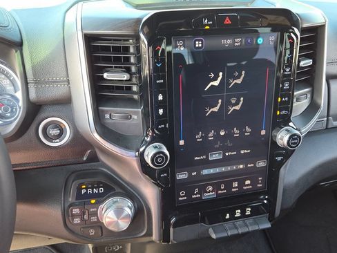Used 2025 RAM 1500 Laramie AWD/4WD image 18