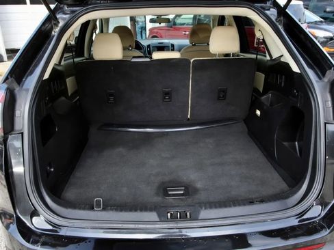 Used 2015 Ford Edge SE image 15