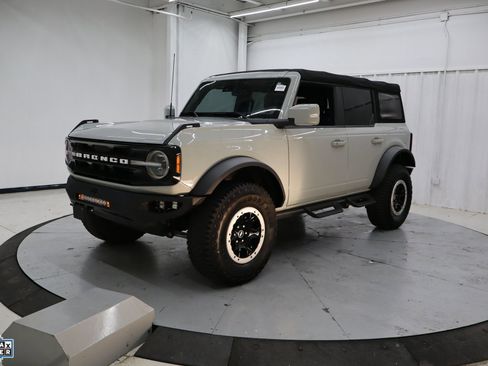 Used 2022 Ford Bronco Outer Banks w/ Sasquatch Package image 10