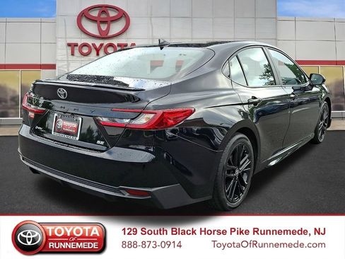 Used 2026 Toyota Camry SE FWD image 6