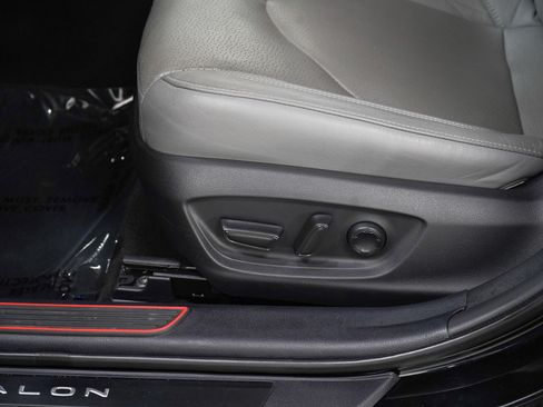 Used 2021 Toyota Avalon Limited w/ Advanced Safety Package FWD image 21