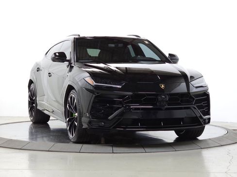 Used 2019 Lamborghini Urus AWD/4WD image 10