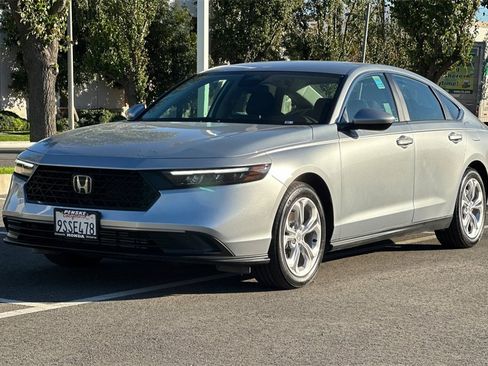 Certified 2025 Honda Accord LX image 8