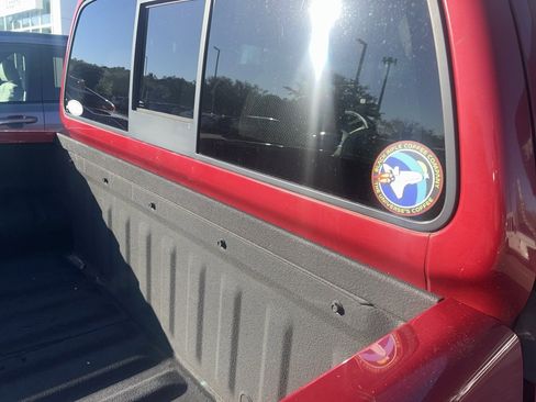 Used 2012 Suzuki Equator 2WD Extended Cab image 21