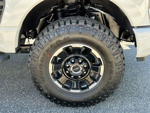 New 2026 Ford F250 Platinum AWD/4WD image 12