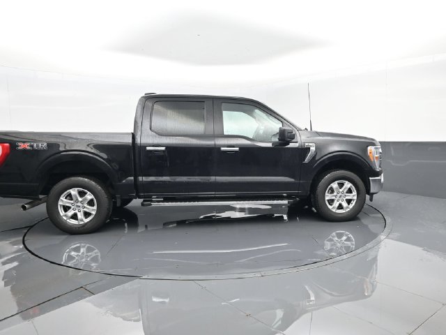 Used 2022 Ford F150 XLT w/ XTR Package AWD/4WD image 4