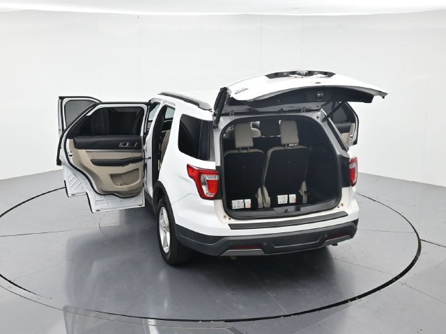 Used 2019 Ford Explorer XLT w/ Equipment Group 202A FWD image 48