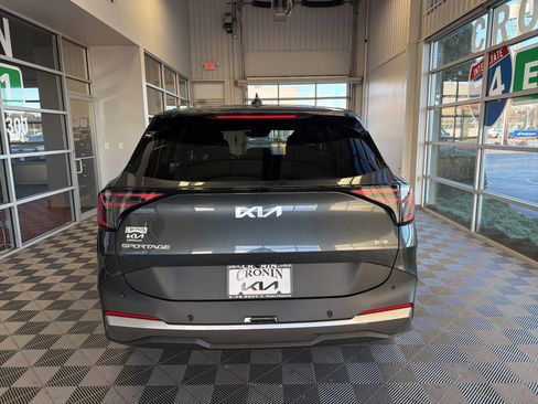 New 2026 Kia Sportage LX image 5