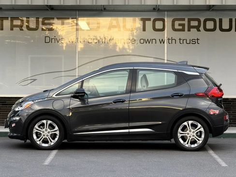Used 2017 Chevrolet Bolt LT FWD image 4