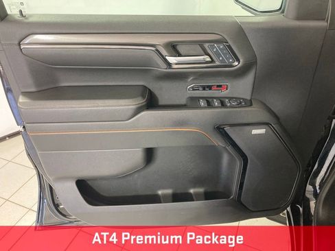 Used 2024 GMC Sierra 1500 AT4 w/ Technology Package AWD/4WD image 13