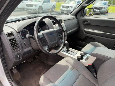 Used 2012 Ford Escape XLT FWD image 11
