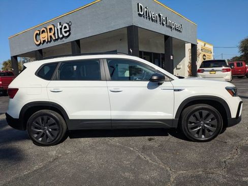 Used 2023 Volkswagen Taos S image 4