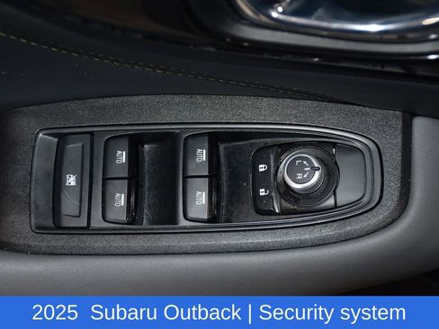 Used 2025 Subaru Outback Onyx Edition AWD/4WD image 21