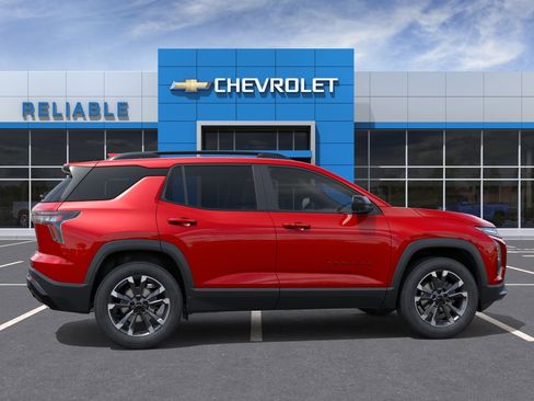 New 2026 Chevrolet Equinox RS w/ Convenience Package III AWD/4WD image 5