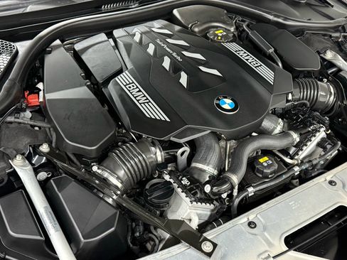 Used 2022 BMW 750i xDrive w/ Luxury Rear Seating Package image 49