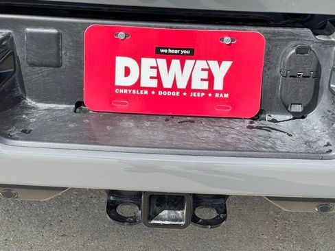 New 2026 RAM 2500 Laramie AWD/4WD image 36