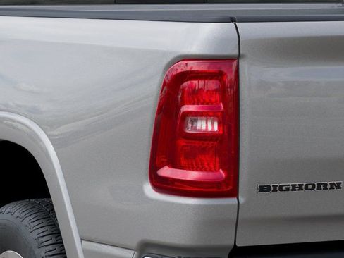 New 2026 RAM 1500 4x4 Crew Cab image 7