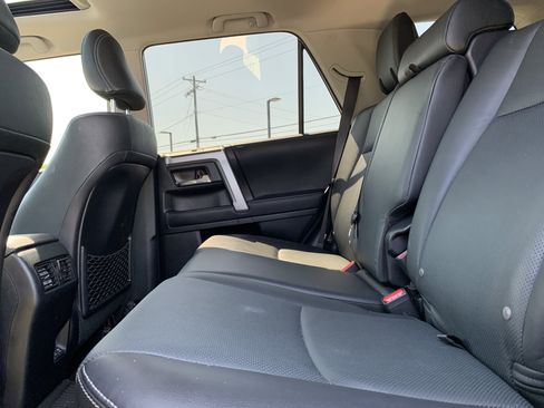 Used 2022 Toyota 4Runner Limited image 32