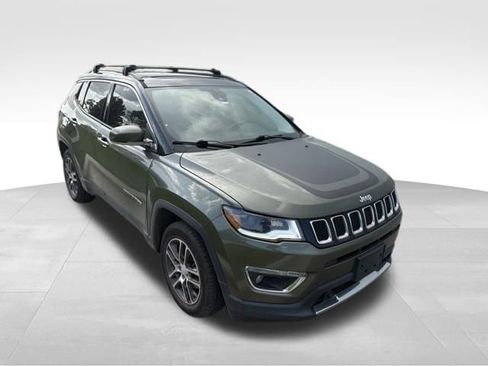 Used 2018 Jeep Compass Limited w/ Navigation Group FWD image 1