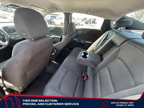 Used 2025 Chevrolet Malibu LT FWD image 12